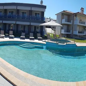  Apartment Finikas Garden